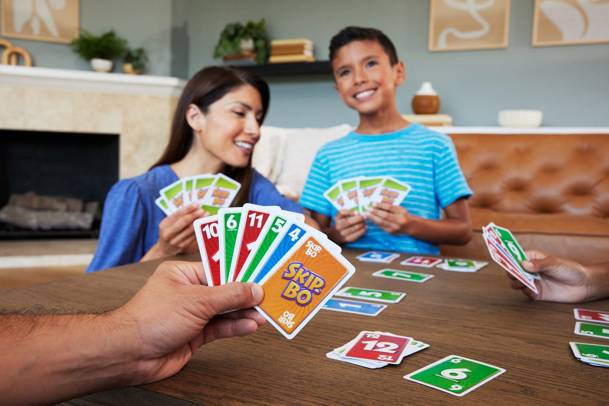 Mattel Games Juego de Cartas Skip-Bo