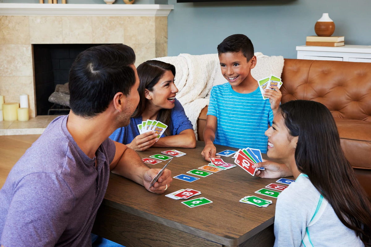 Mattel Games Juego de Cartas Skip-Bo