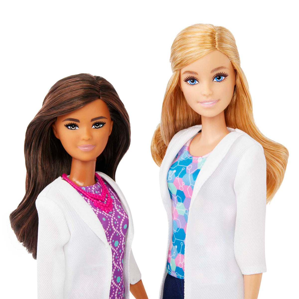Barbie Science Lab Playset With 2 Dolls, Lab Bench And 10+ Accessories